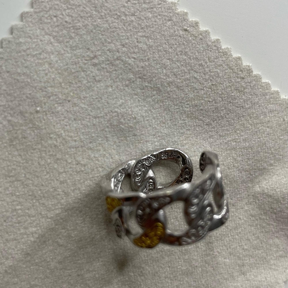 Ring - Picture 3 of 3